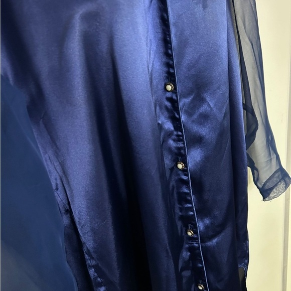 Vintage Victoria Secret Satin Effect Sheer Sleeve Button Up Sleepwear Top M/L - Picture 2 of 11